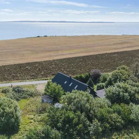 Spacious With Views Over Limfjorden * Jorsby